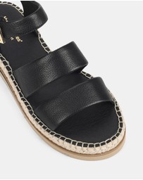 Hush Puppies - Weave