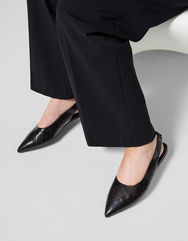 Commonry - Marcy Leather Flat