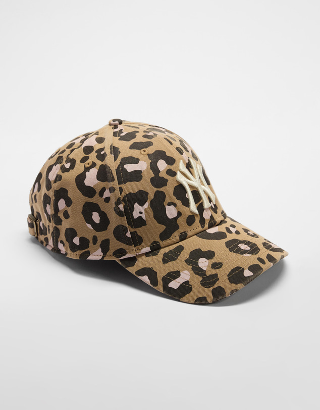 47 - MVP Leopard Cap