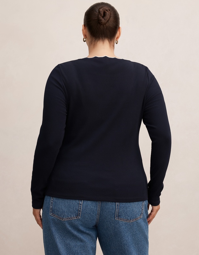 Forever New Curve - Rebecca Curve Scallop Long Sleeves Top