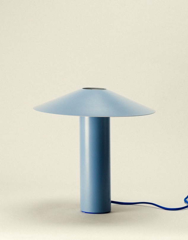 Dennis Did It - Hoist Lamp Faded Denim