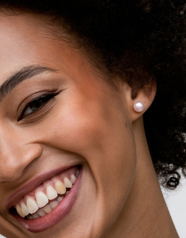 Dower & Hall - Women's White Timeless Freshwater Pearl Studs In Sterling Silver