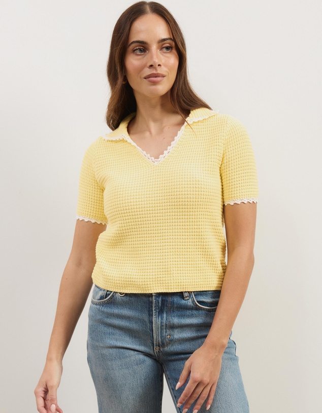 Atmos&Here - Issa Short Sleeve V-Neck Knit Polo with Contrast Trim