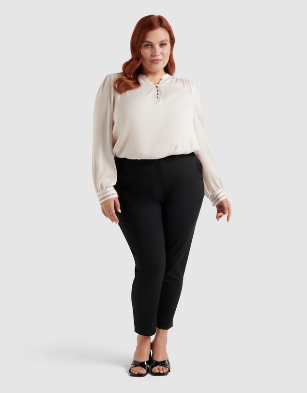 Forever New Curve - Audrey Curve High Waist Cropped Pants