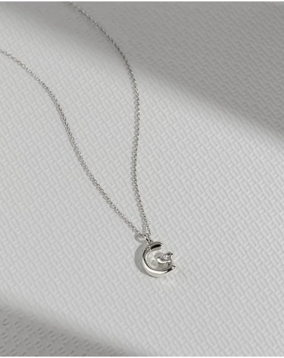 Wanderlust + Co - Alphabet Bubble Silver Necklace - Letter G