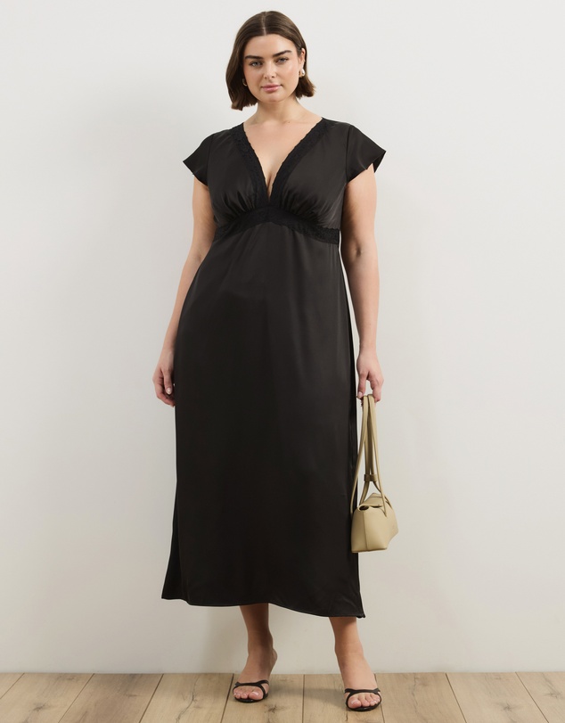 Atmos&Here Curvy - Becca Lace Trim Satin Maxi Dress