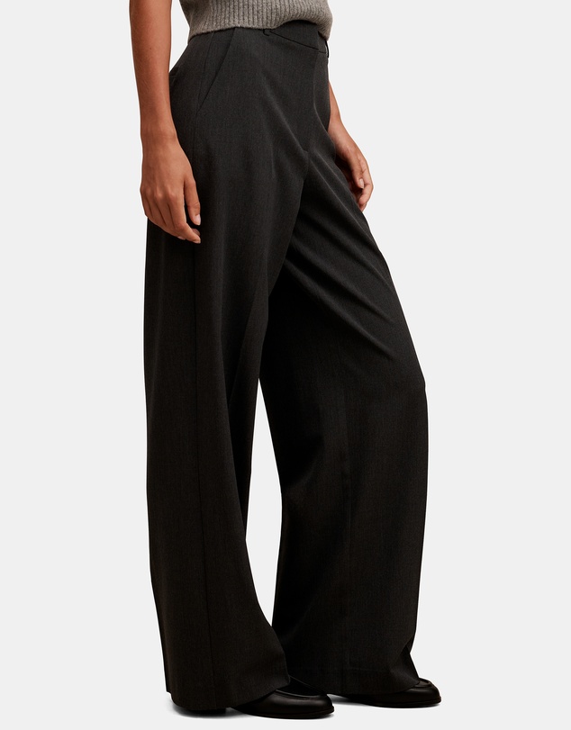 Forever New - Samantha Straight Leg Pants