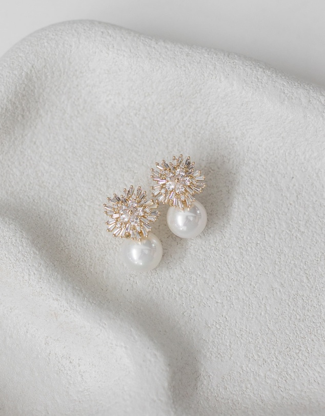 The White Collection - Ivy - Statement Gold Pearl Bridal Earrings