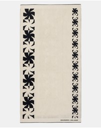 Basil Bangs - Luxury Towel