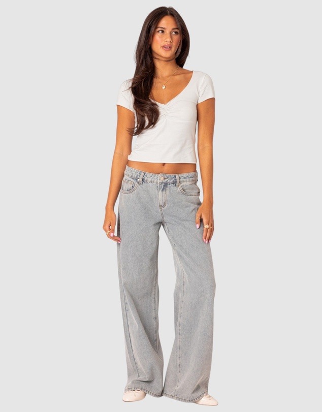 EDIKTED - Ava V Neck Ruched Top