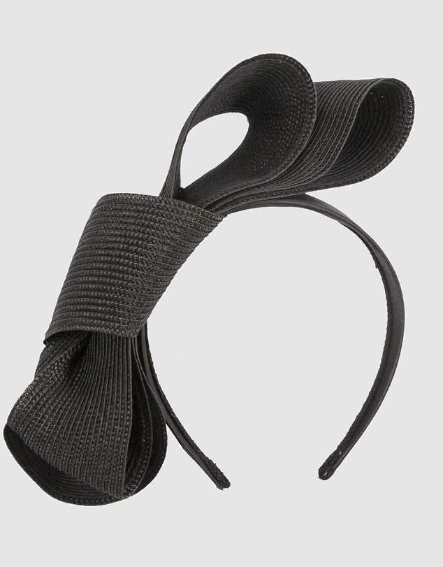 Max Alexander - Black Bow Racing Fascinator