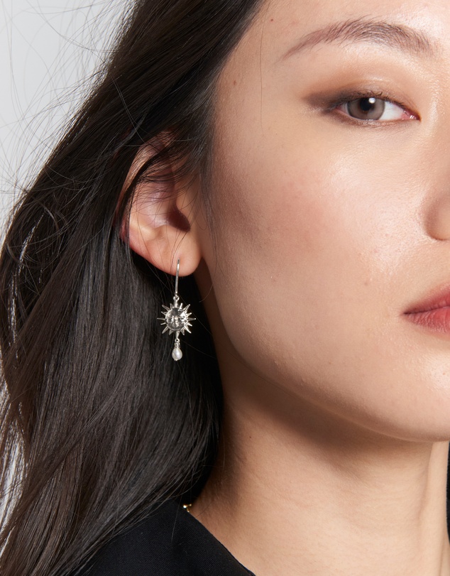 Karen Walker - Sun & Moon Earrings with 2 x 5mm Teardrop Freshwater Pearls