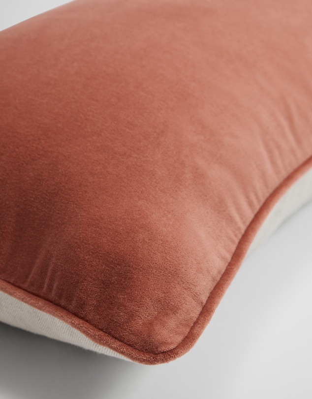 Country Road - Camille 35x60 Cushion