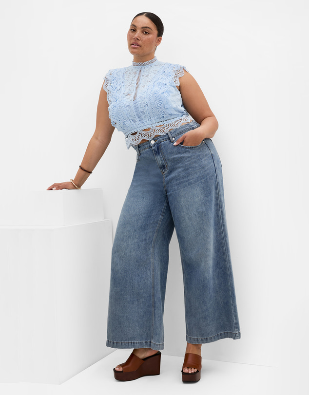 City Chic - Plus size Lucielle Sleeveless Lace Top - sky blue