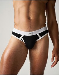 TEAMM8 - M.V.P. Retro Brief