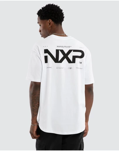 Nena & Pasadena - Heart Box Fit Scoop Tee