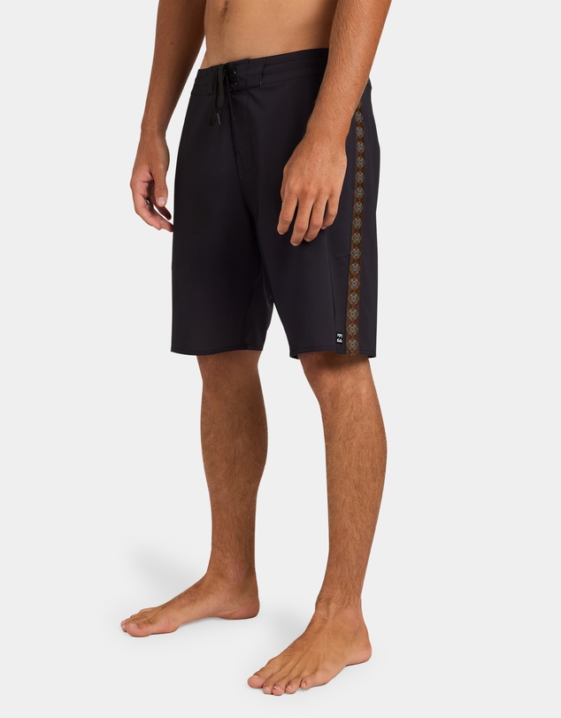 Billabong - Mens Wategos Lo Tide 17.5