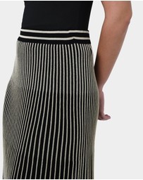 Forcast - Lucy Pleat Knit Midi Skirt