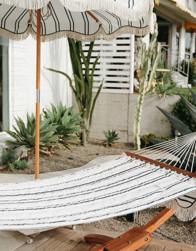 Business & Pleasure Co. - The Hammock