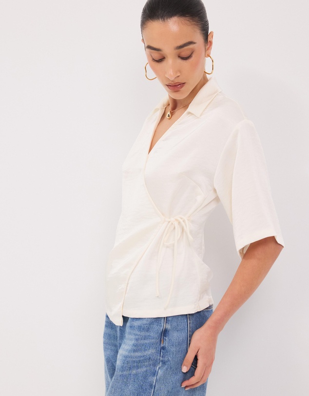 Calli - Easton Satin Shirt