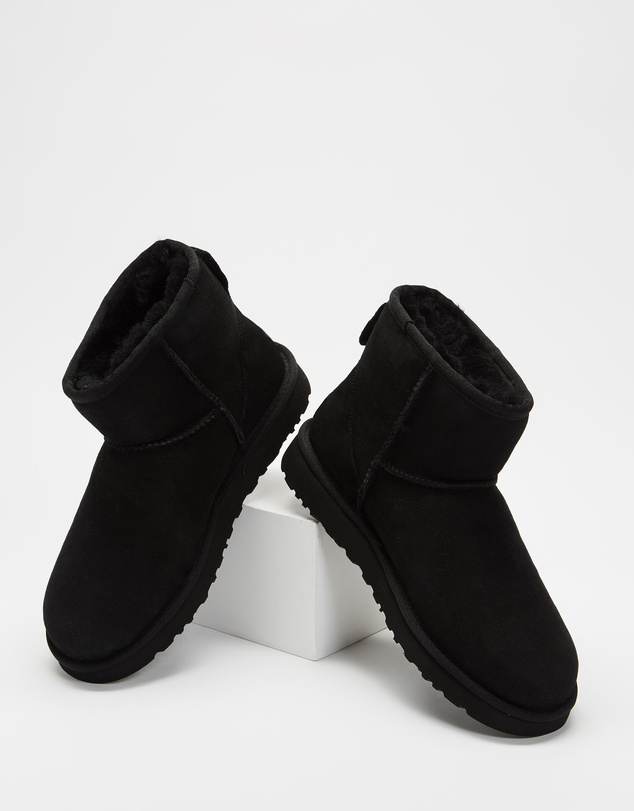 UGG - Womens Classic Mini II Boots
