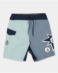 Volcom - Boys 8 to 16 St4R G4Zer Mod Boardshorts