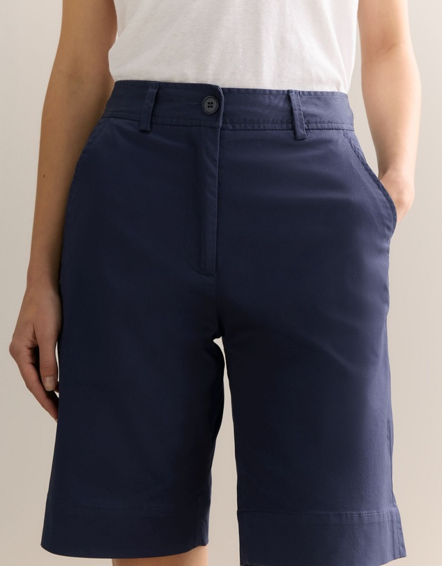 Trenery - Stretch Cotton Twill Walker Short in Navy