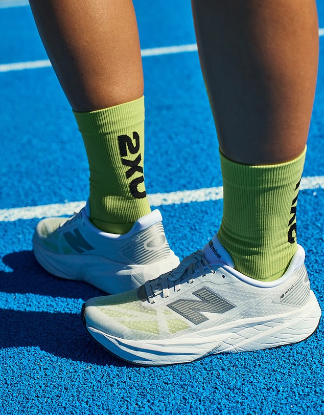 2XU - Vectr Light Cushion Crew Socks