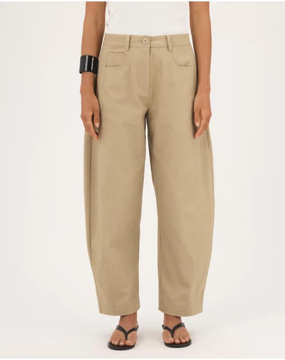 Atmos&Here - Sarah Curved Seams Barrel Leg Pants