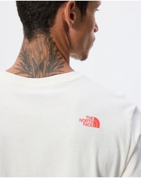 The North Face - Essential Mountain Relaxed Short Sleeve Graphic Tee