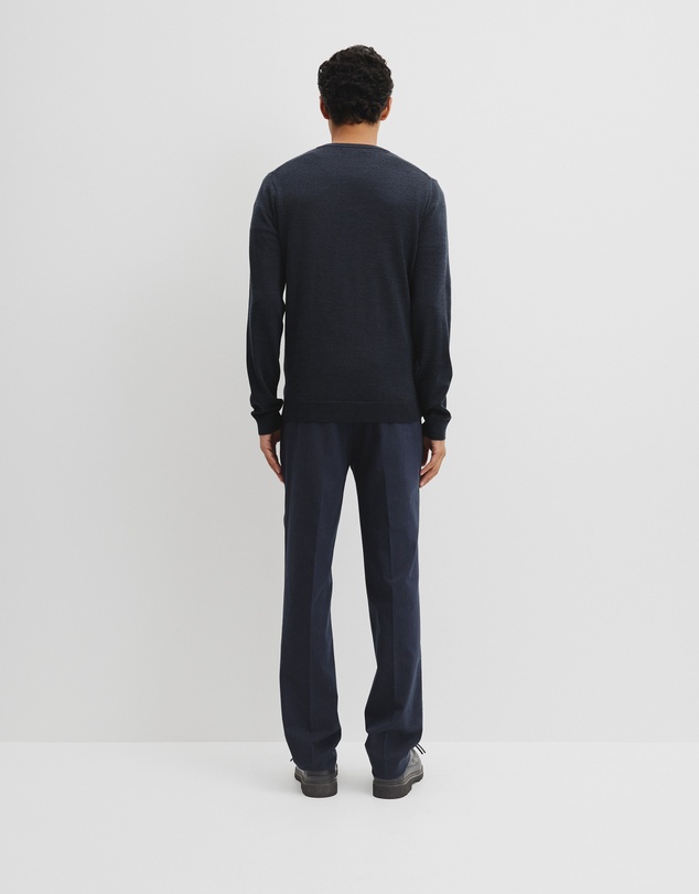 Country Road - Merino Wool V-neck Knit