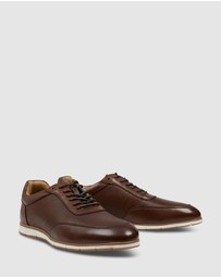 Tarocash - Rodeo Textured Sneaker