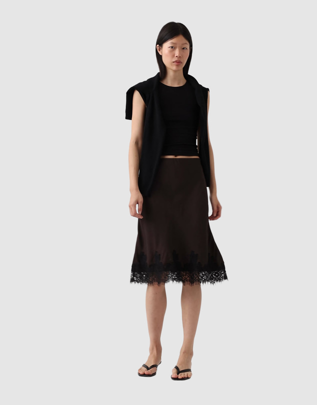 GAP - Maxi Lace Hem Slip Skirt