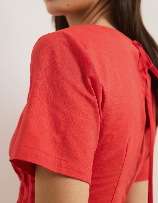 Atmos&Here - Maya Pin Tuck Top