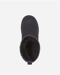 Ozwear Connection Uggs - Ugg Classic Mini Boots (Water Resistant)
