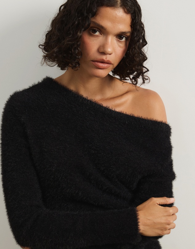 Atmos&Here - Abi Off Shoulder Sweater