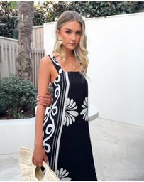 Esther & Co - Holden Dress - Black Floral