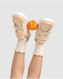 Pretty Brave - OTTO CANVAS Peach Meadow