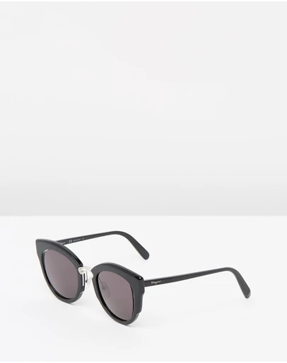 Salvatore Ferragamo - SF830S Sunglasses
