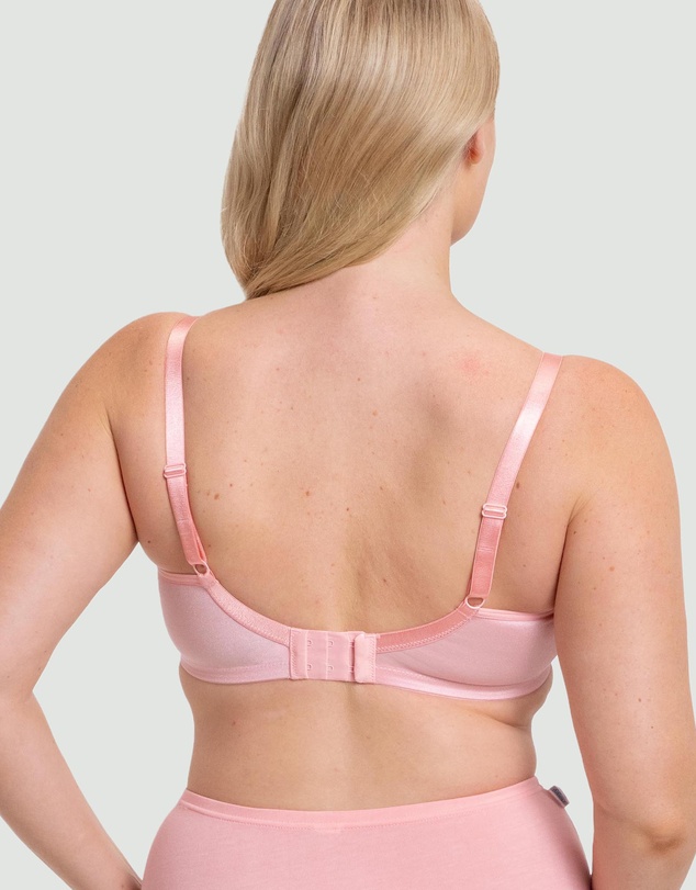 Triumph - Embroidered Minimiser Bra