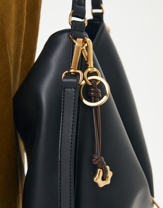 Brie Leon - Rue Key Charm