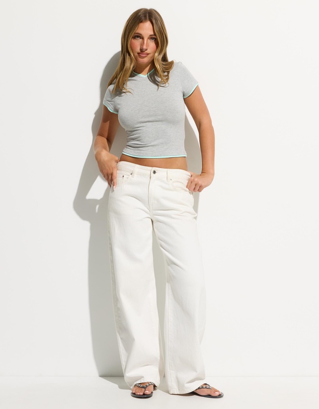 Dazie - Anna Layered Look V Neck T-Shirt