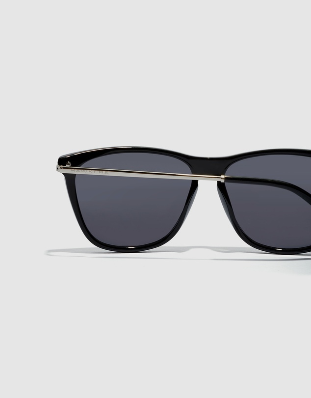 Hawkers Co - Paula Echevarria One Crosswalk Sunglasses for Men and Women UV400