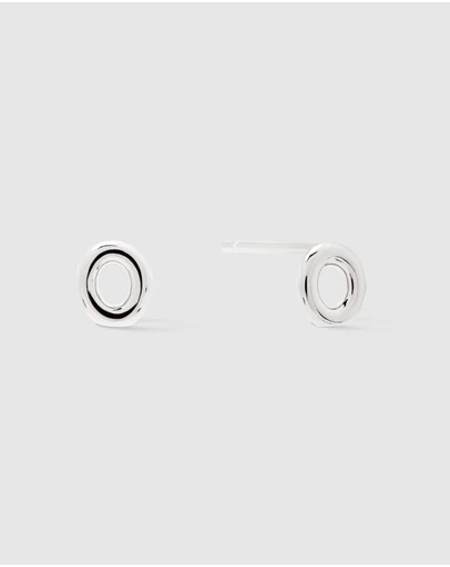 Wanderlust + Co - Alphabet Bubble Silver Stud Earrings - Letter O