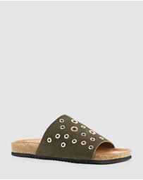 Edward Meller - KUNE Slide with Eyelets