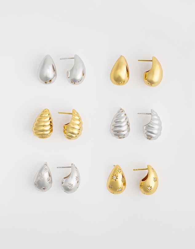 Wanderlust + Co - Teardrop Classic 20mm Stud Earrings