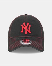 New Era - Scarlett Contrast 9TWENTY New York Yankees Cap