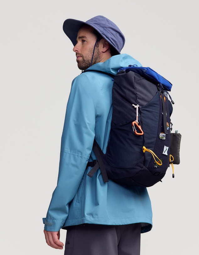 Kathmandu - The Trailhead Pack - Customisable 20L
