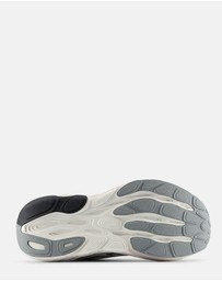 New Balance - Fresh Foam X 880v15 - Women's