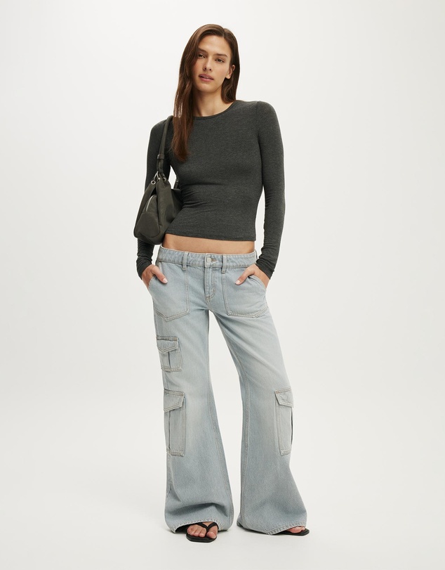 Cotton On - Low Relaxed Flare Jean